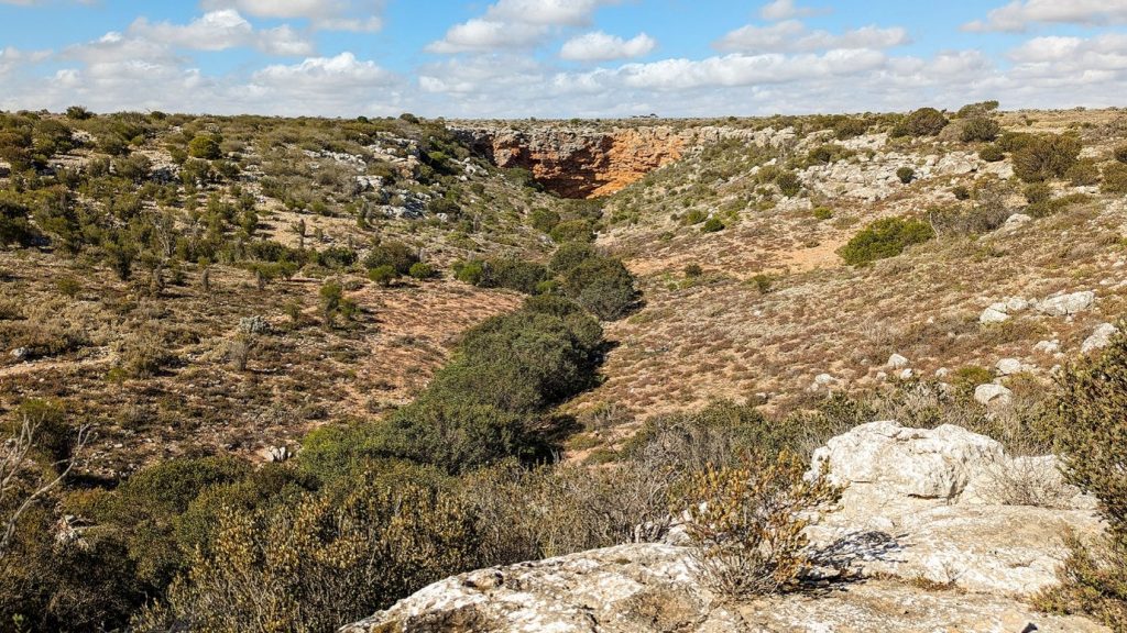 nullarbor cave