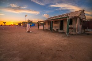 nullarbor-tour-gallery-famous-nullarbor-roadhouse